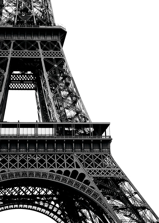  – Sort-hvidt foto med nærbillede af Eiffeltårnet i Paris