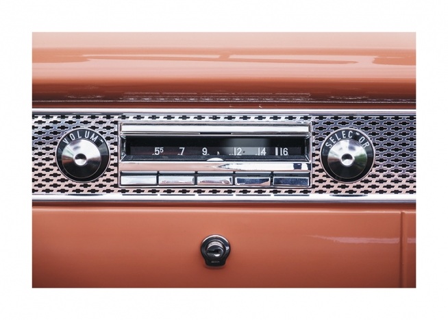  – Fotografi af en rød radio i vintagestil