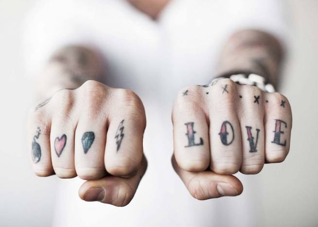 Love Tattoo Plakat / Fotokunst hos Desenio AB (2191)