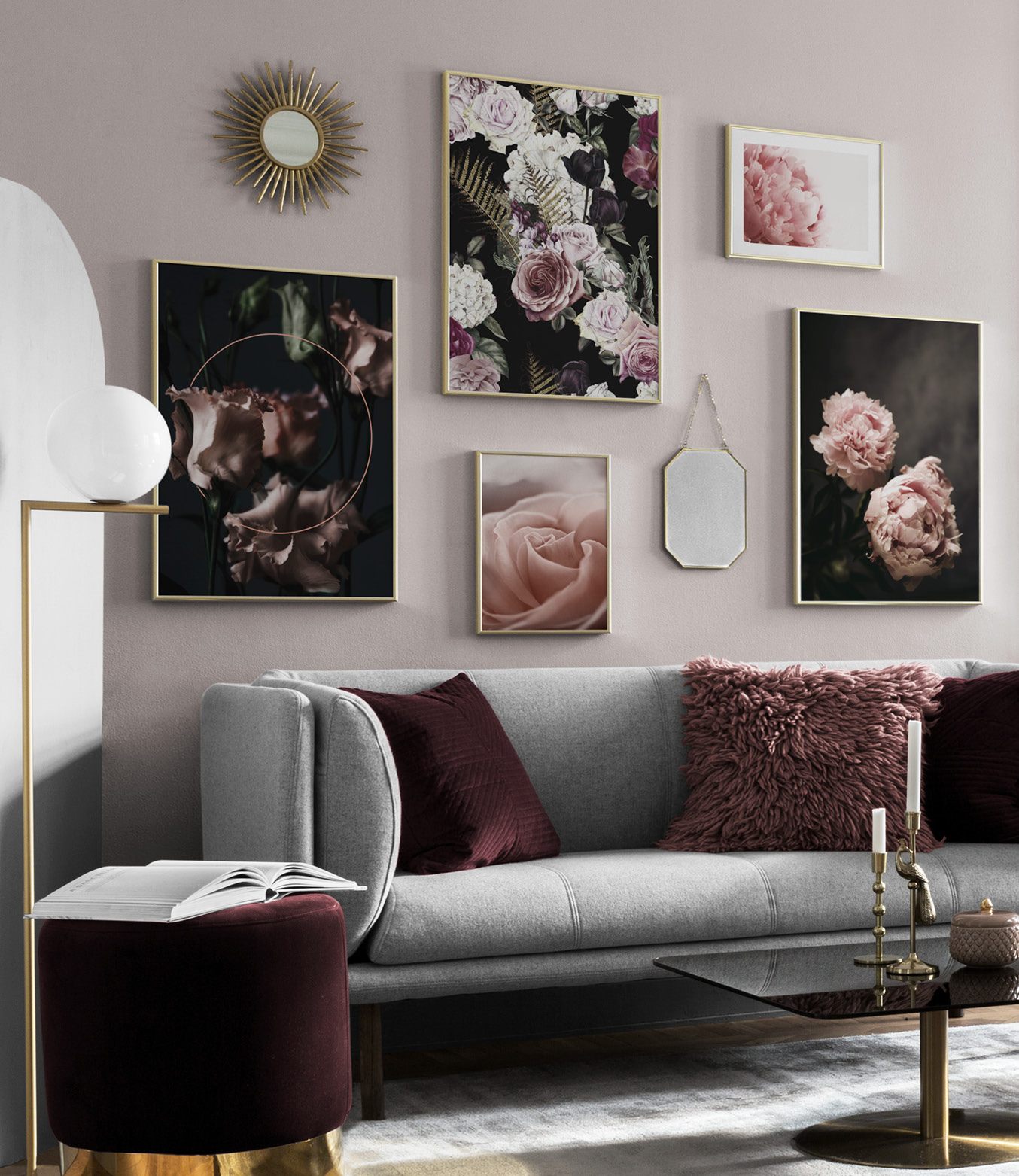 Lyserød billedvæg med blomster, hos Desenio