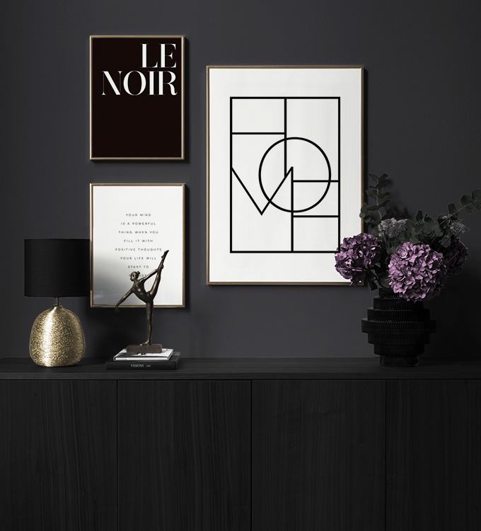 Minimalistisk billedvæg i sort-hvid